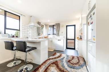 2/347 Church Street_1