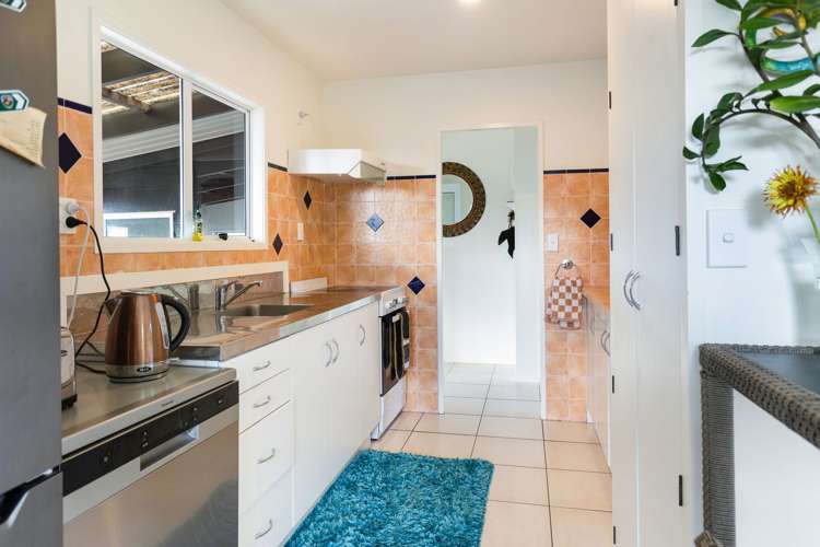 36 Whitby Avenue Whitianga_2