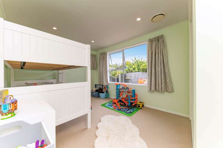 3 Stallard Place Glen Eden_11