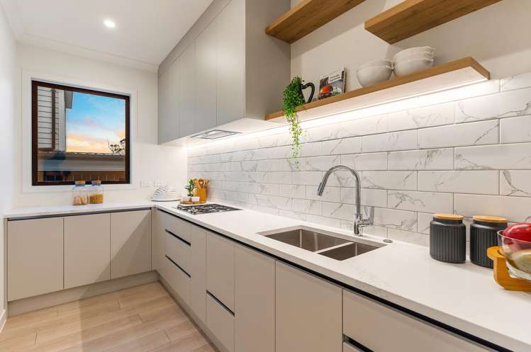 6 Luff Place Long Bay_16
