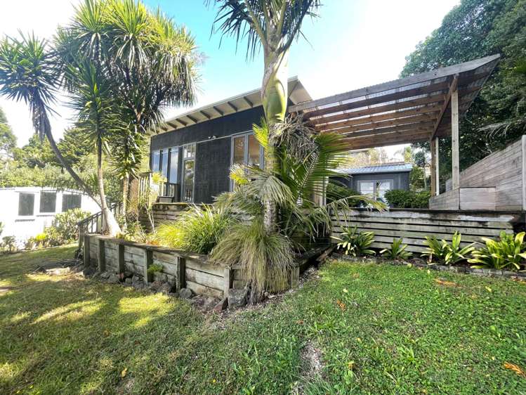 28 Tane Road Laingholm_0