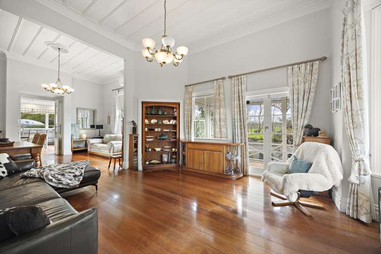 2179 State Highway 16 Helensville_9