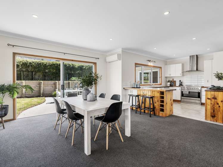 32 Ballintoy Park Drive Welcome Bay_7