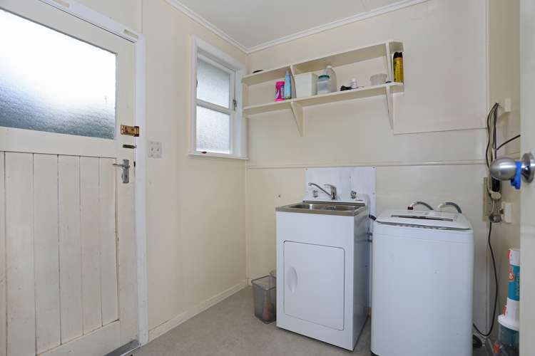 22 Barton Street Marton_9