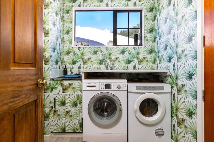 168 Waikawa Road Picton_21