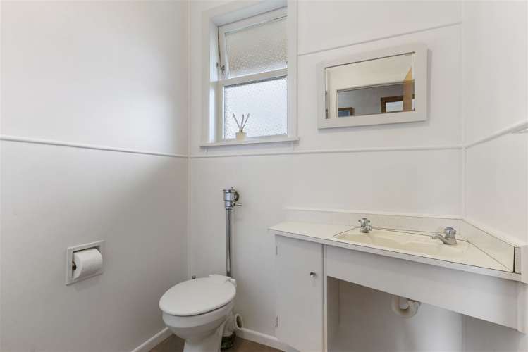 25 Chatsworth Crescent Pakuranga Heights_17