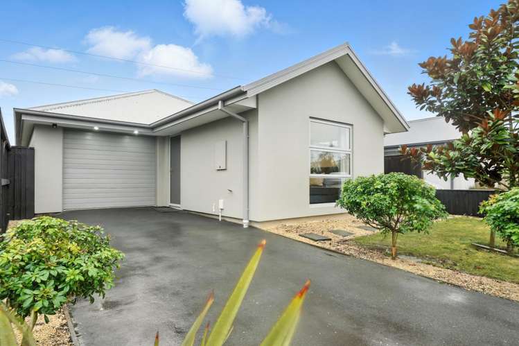 8 Helmore Street_0