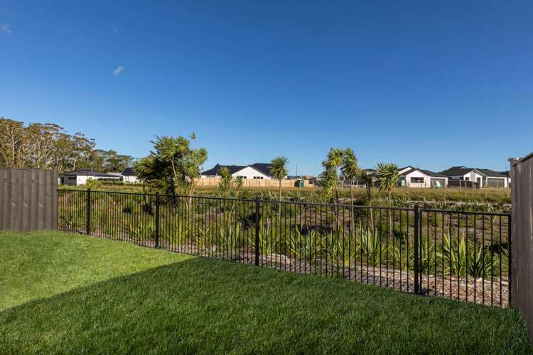 35 Matahae Crescent Wainui_6