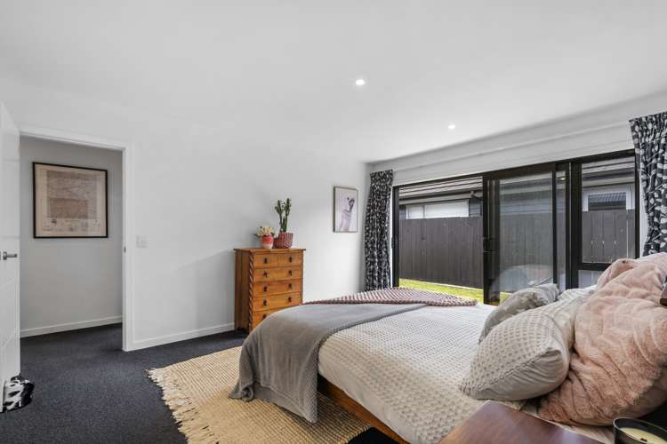 9 Cory Jane Grove Riverstone Terraces_11