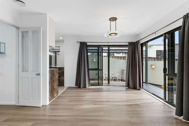 1/11 Bronzewing Terrace Unsworth Heights_6