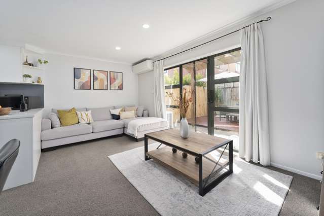 Recent Renovated Bathroom & Kitchen!
