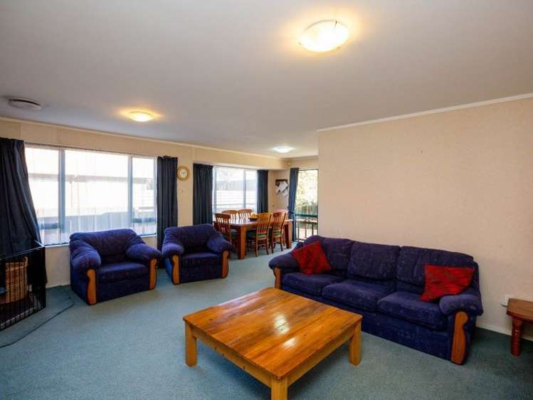 40 Dalfield Place Highbury_8