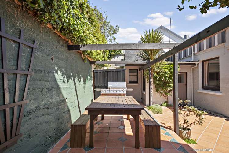 64 Russell Terrace Berhampore_10