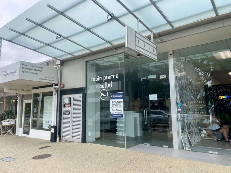 Shop 1/62 - 78 Hurstmere Road Takapuna_1