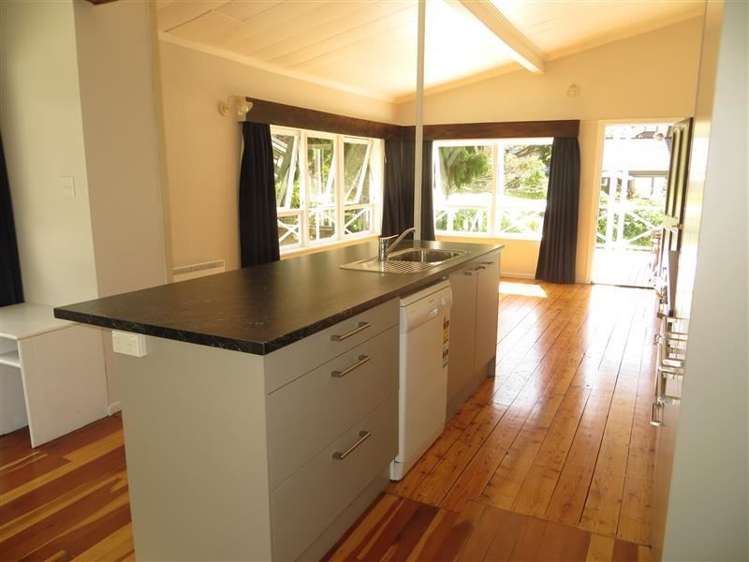 11 Firth Road Torbay_6