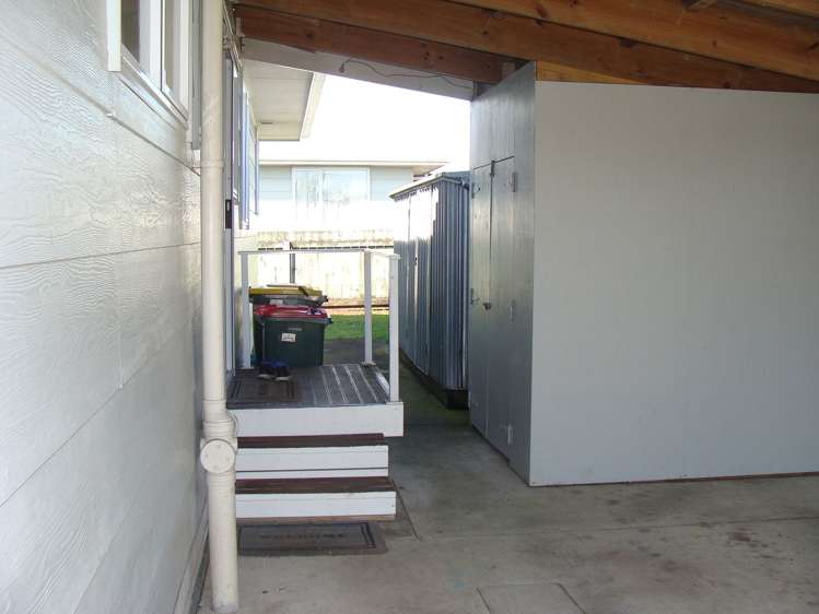 7 Standish Street Midhirst_10