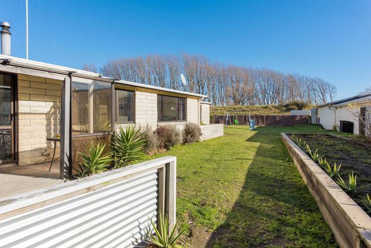 1896 State Highway 1 Tuamarina_13