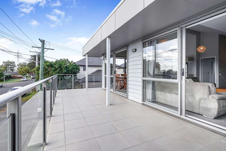 198d Old Farm Road Hamilton East_21