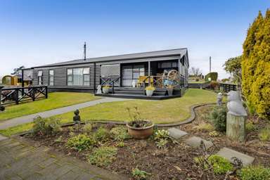 42 Swansea Road_1