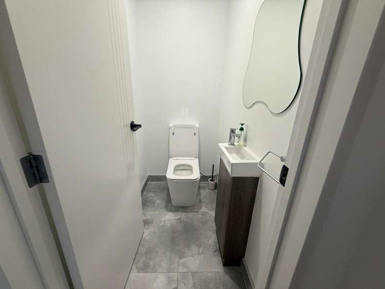 B/20 Castleford Street Green Bay_10