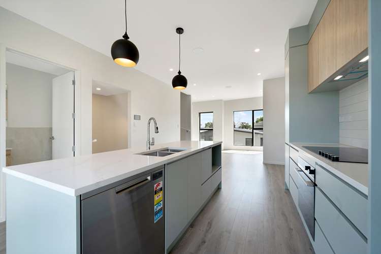 4/107 Hobsonville Road West Harbour_5