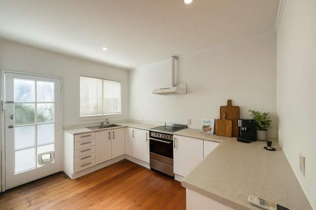 4/81-83 Jervois Road Herne Bay_2