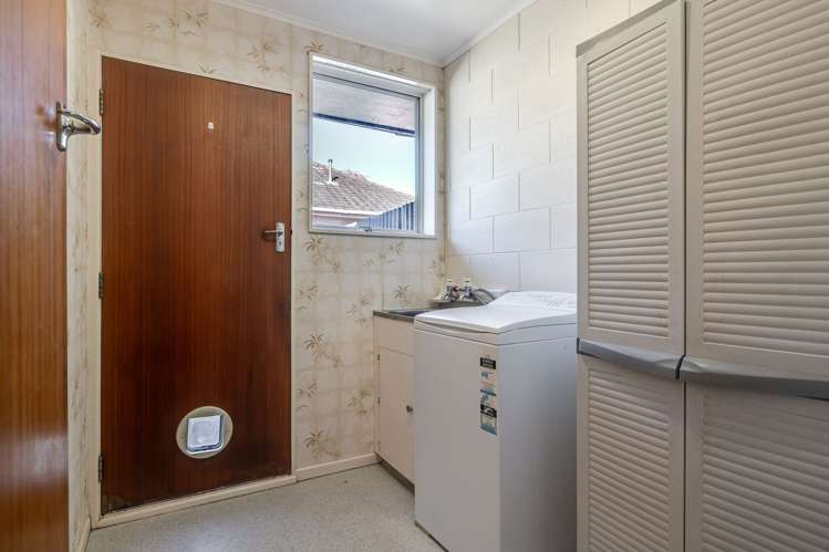 26 Westmere Place Takaro_19