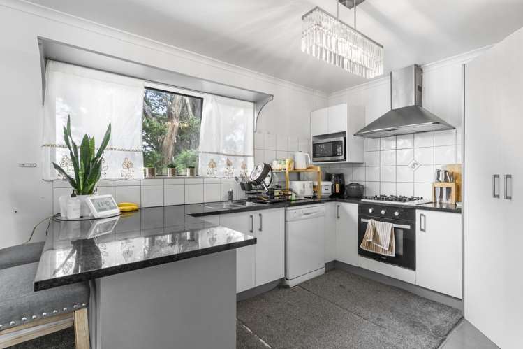 84 Wolverton Street Avondale_13