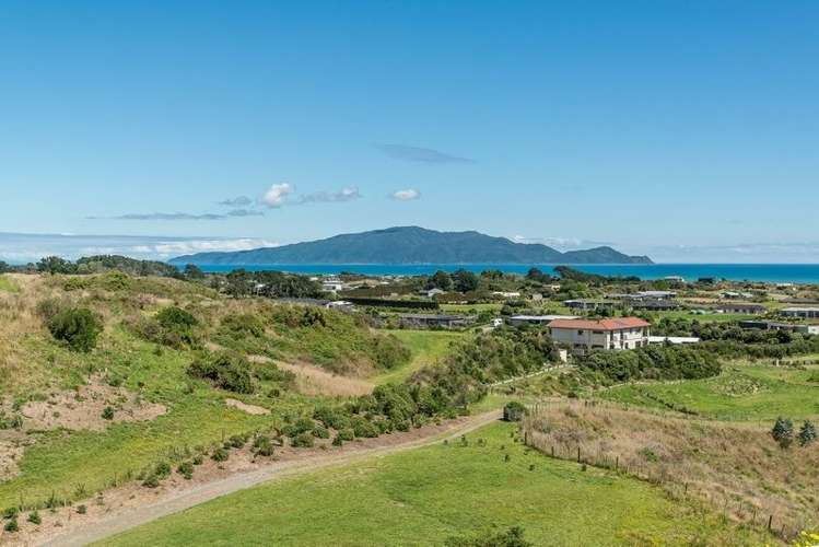 94 Raukawa Road Peka Peka_22