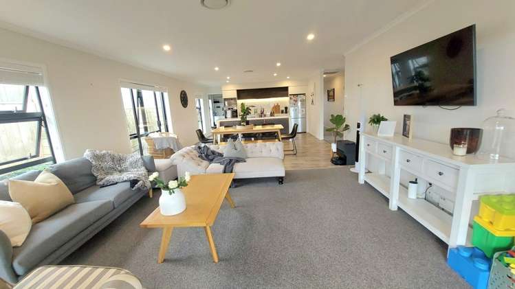 12 Lily Way Pyes Pa_2