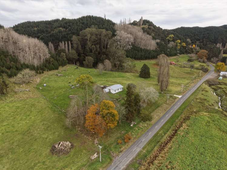 921 Ongo Road Hunterville_34