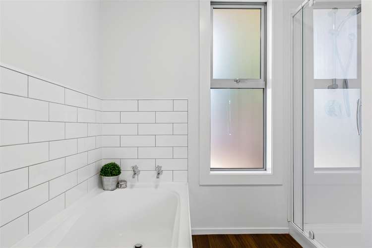 15 Gibson Drive Hornby_13