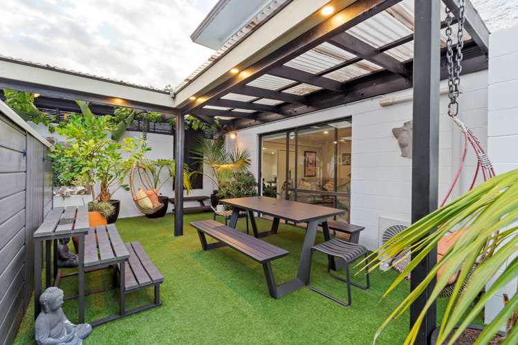 3 Elgin Place Red Beach_3