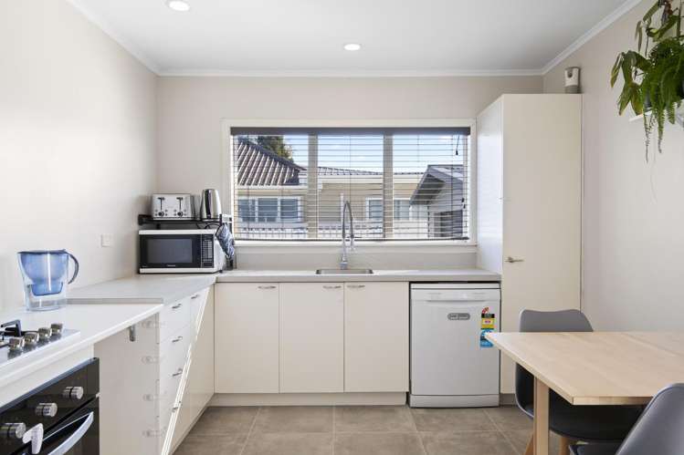 38 Kelvin Road Papakura_11