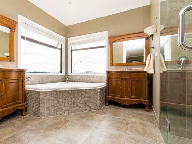 25 Hunter Drive Awatoto_15