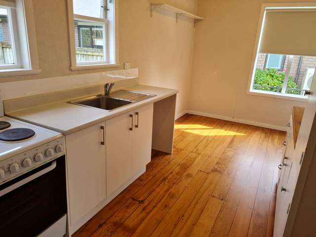 40 Preston Ave Mount Albert_2