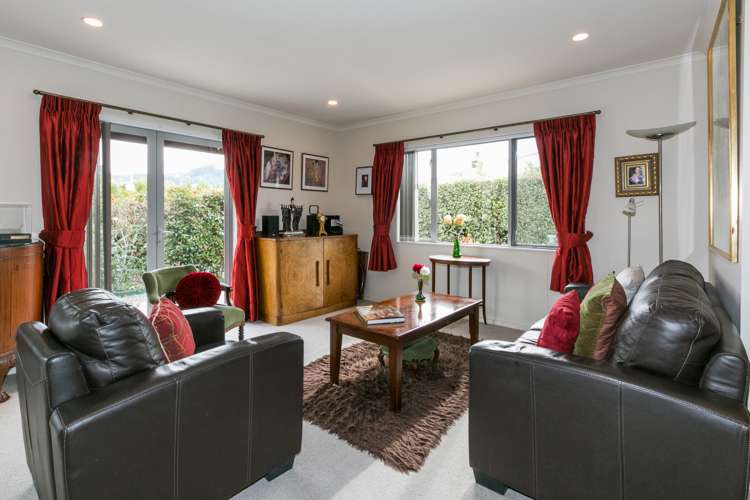 7a Warwick Crescent Taradale_2