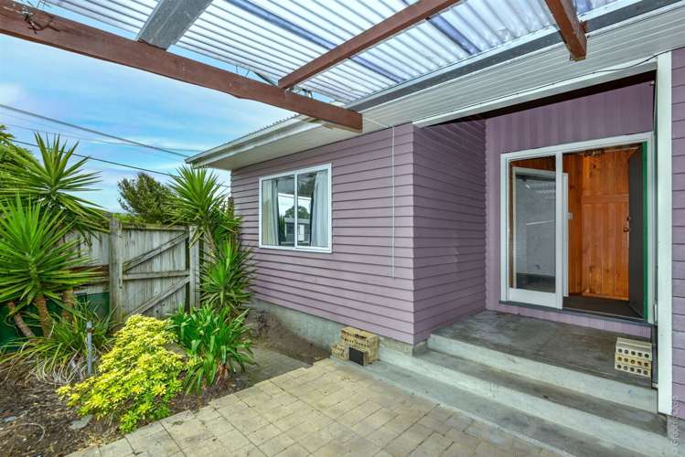 18 Rowan Avenue Aranui_17