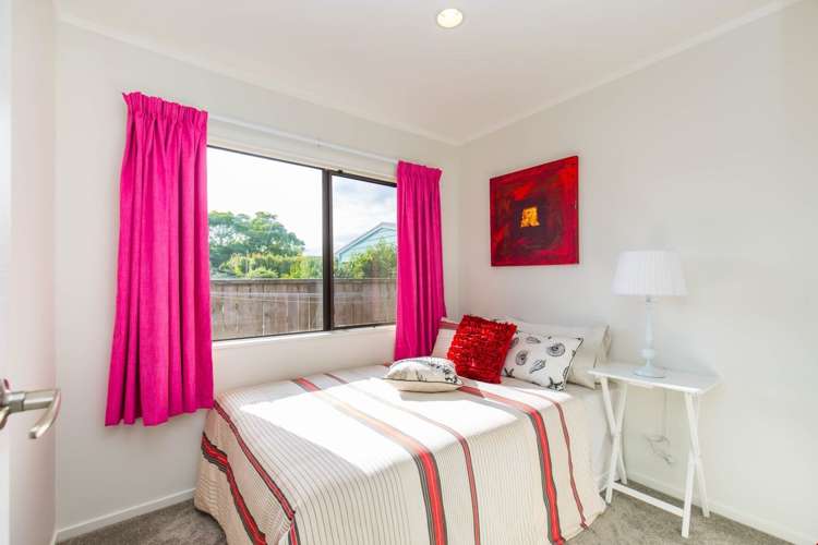 1/16 Tawa Road Te Atatu Peninsula_12