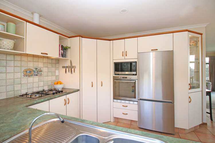 2 Thornlea Drive Welcome Bay_13