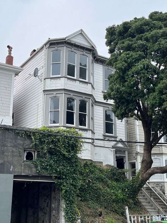 Character newly refurbish 3-Bedroom Home in Te Aro