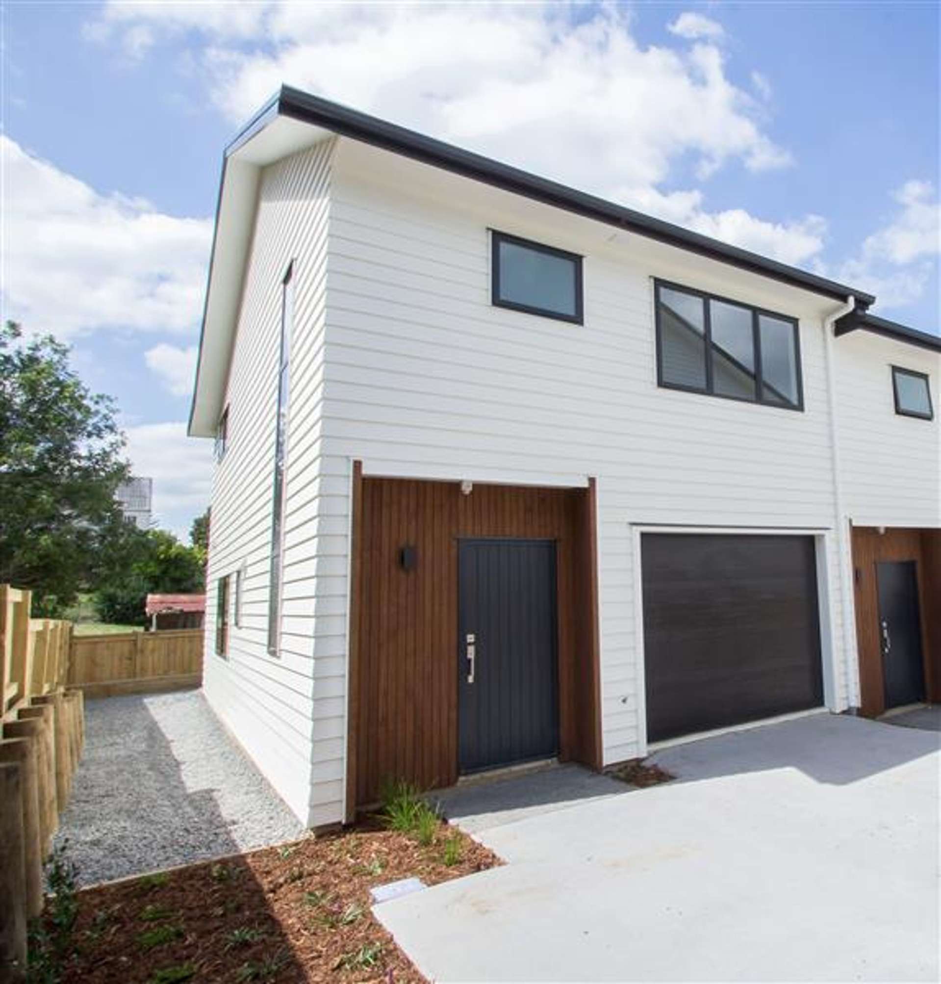 9/18 Hunter Street 500063_0