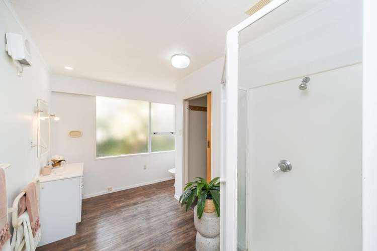 38 Somerset Crescent Highbury_11