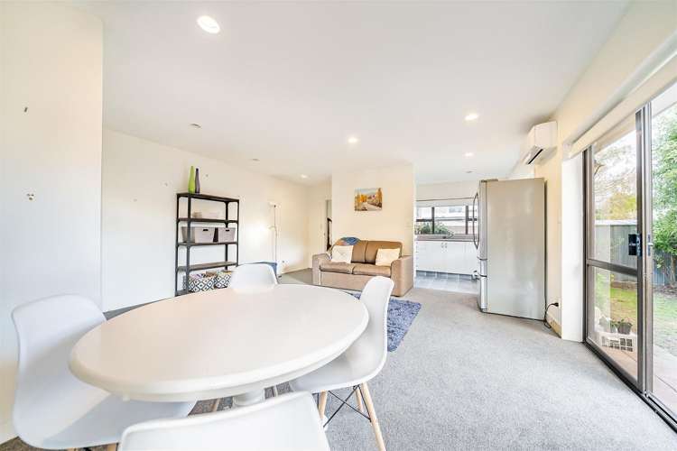 5 California Drive Totara Park_9