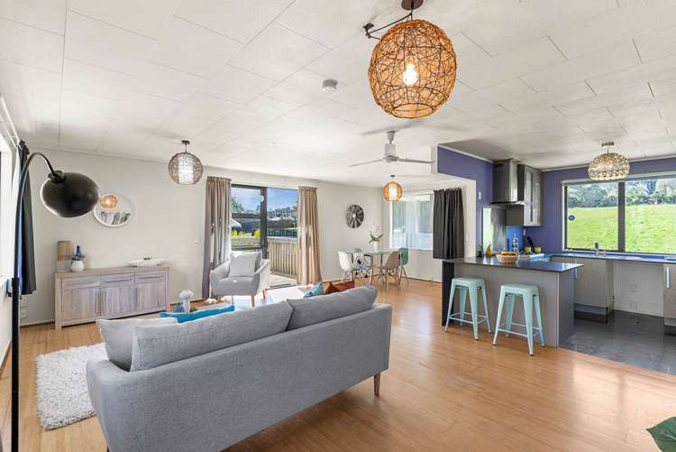 26 Maywood Crescent Glen Eden_6