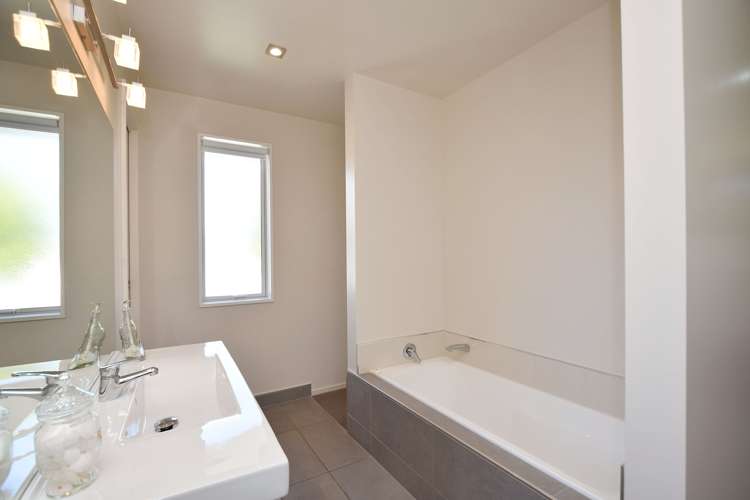 86 Hoffman Court Waikiwi_10