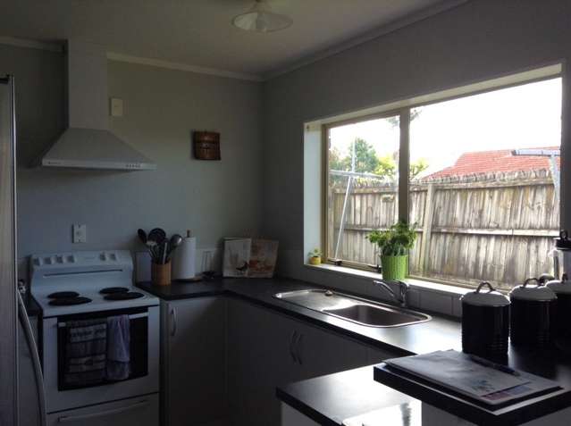 1 Tullis Place Pakuranga Heights_3