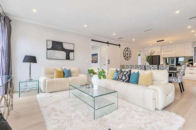 54A Meadway Sunnyhills_2