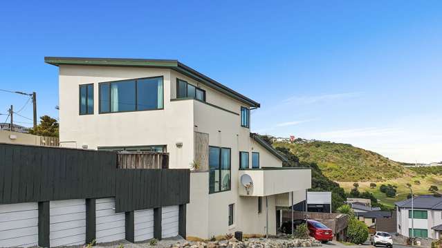 1 Bunker Way Strathmore Park_1