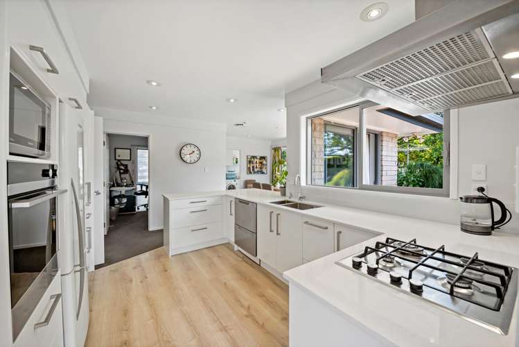 90 Glenmore Road Sunnyhills_6